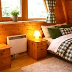 Finnhuette In Freest Mit Sauna Und Umzaeunten Grundstueck בית נופש