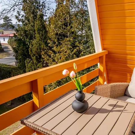 Finnhuette In Freest Mit Sauna Und Umzaeunten Grundstueck Prázdninový dům Kröslin
