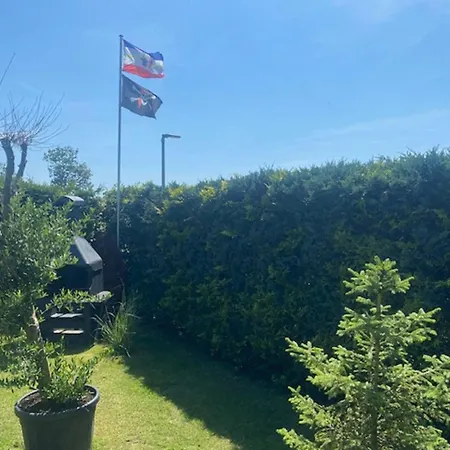 Finnhuette In Freest Mit Sauna Und Umzaeunten Grundstueck بيت للعطل كروزلين